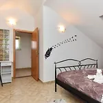 Sea View Izziy Апартаменти