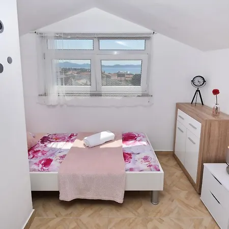 Appartement Sea View Melani *